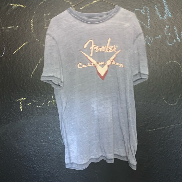 Fender T-shirt - Picture 1 of 2